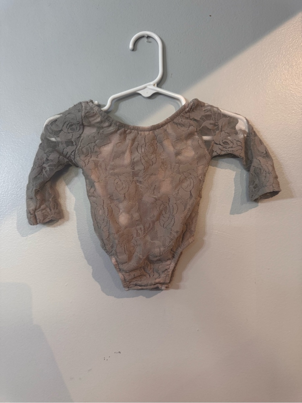 Long-Sleeve Lace One-Piece Bodysuit for Girls - Gray
